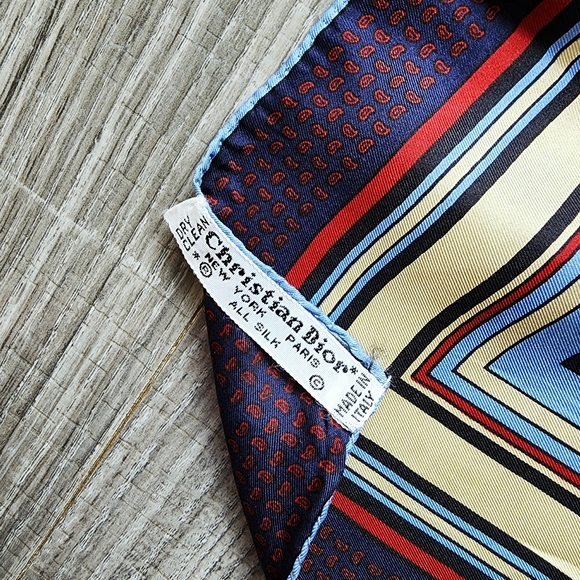 Christian Dior Silk Bandana Small - Picture 4 of 11